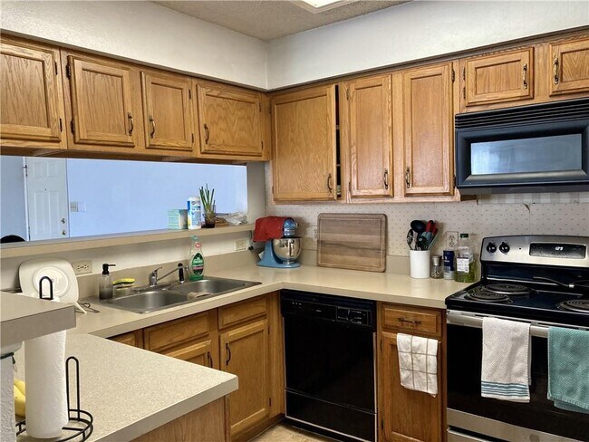 Foto del edificio - 915 W 23rd St