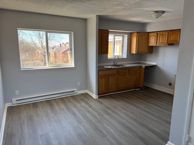 Photo - 14520 Milverton Rd Apartment