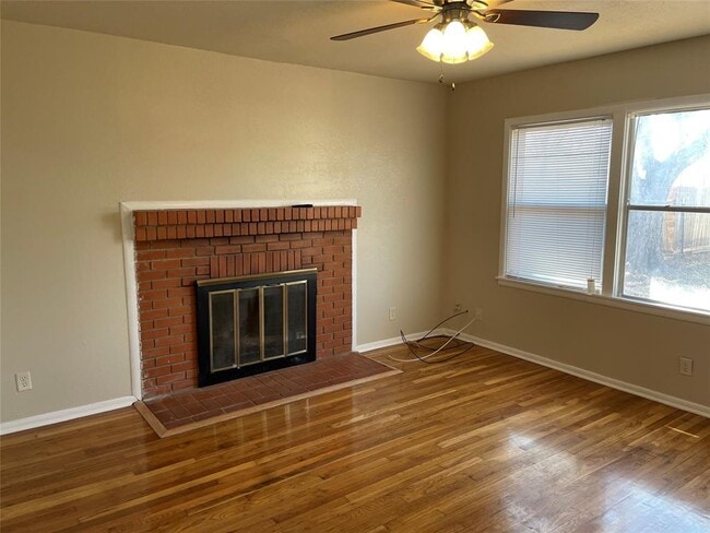 Building Photo - 1318 Westview Dr