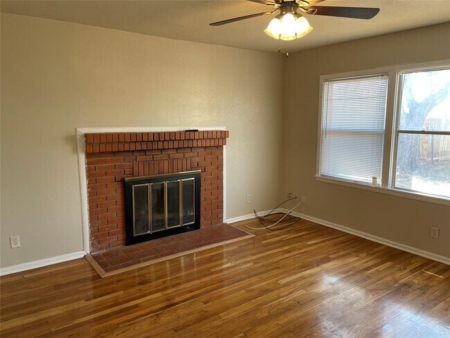 Foto del edificio - 1318 Westview Dr