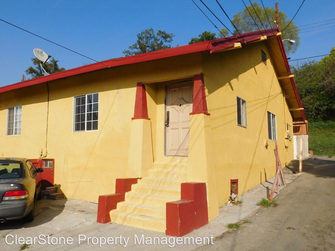 Primary Photo - 2122 Thomas St