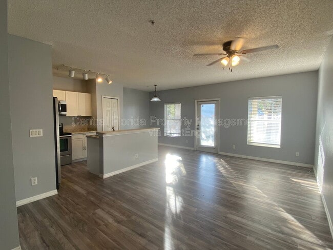 Foto del edificio - 2076 Cypress Bay Blvd