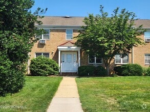 Building Photo - 94 Stonehurst Blvd