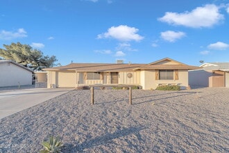 Building Photo - 10314 W Sun City Blvd