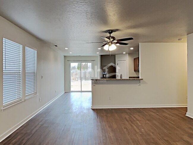 Foto del edificio - 40 N Amanda Drive