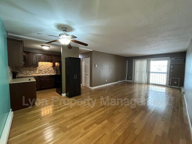 Foto del edificio - 78 Buddington Rd