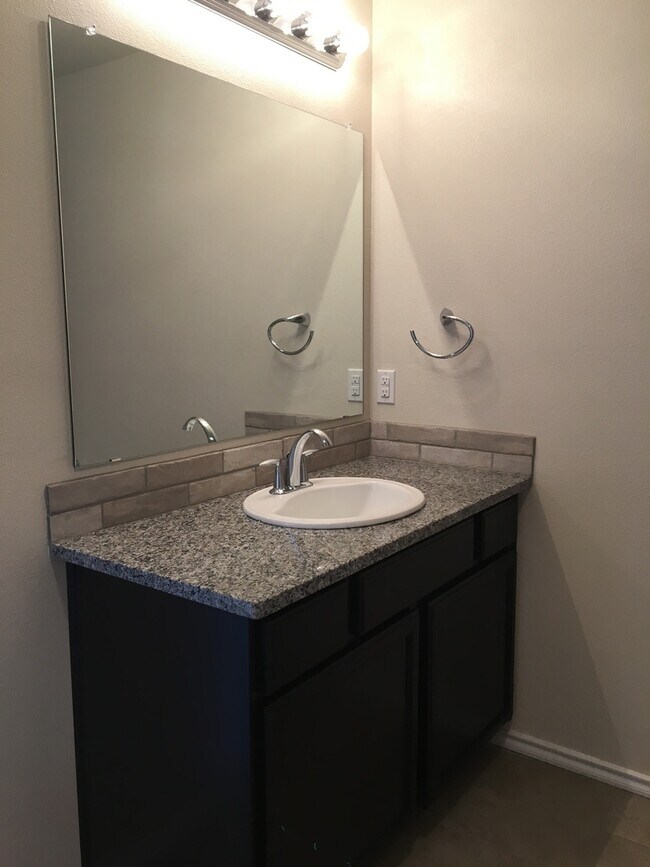 Foto del edificio - 7418 103rd St