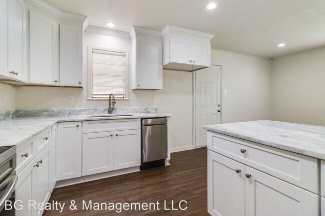 Building Photo - 3 br, 1 bath House - 117 Winbourne Ave