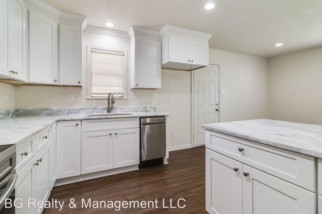 Foto del edificio - 3 br, 1 bath House - 117 Winbourne Ave