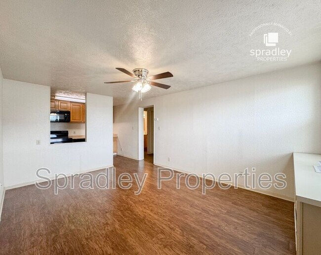 Building Photo - 608 John Paul Jones Dr
