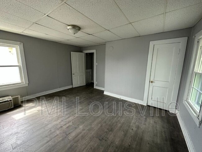 Building Photo - 3605 Larkwood Ave