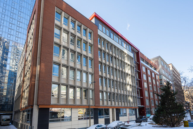 Building Photo - 1200 Saint-Alexandre