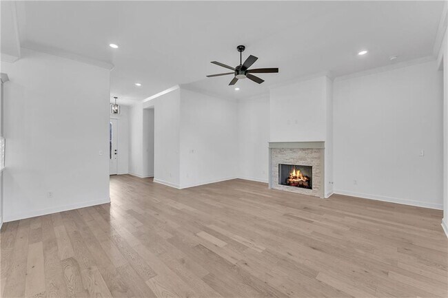 Foto del edificio - 2401 Abbott Ln