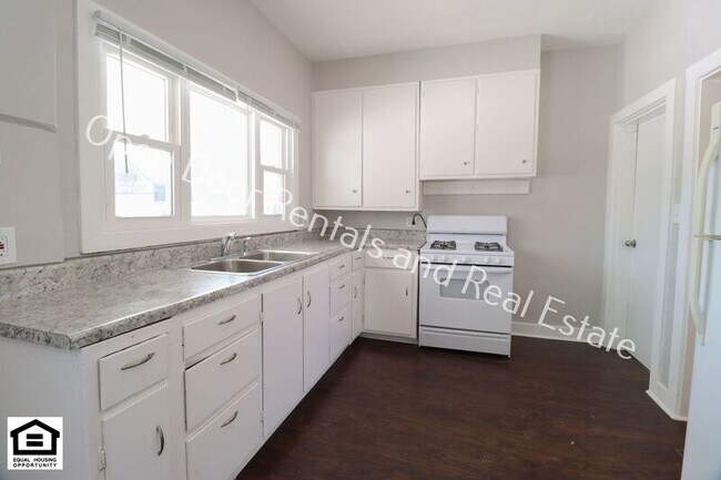Foto del edificio - 1213 Taylor St
