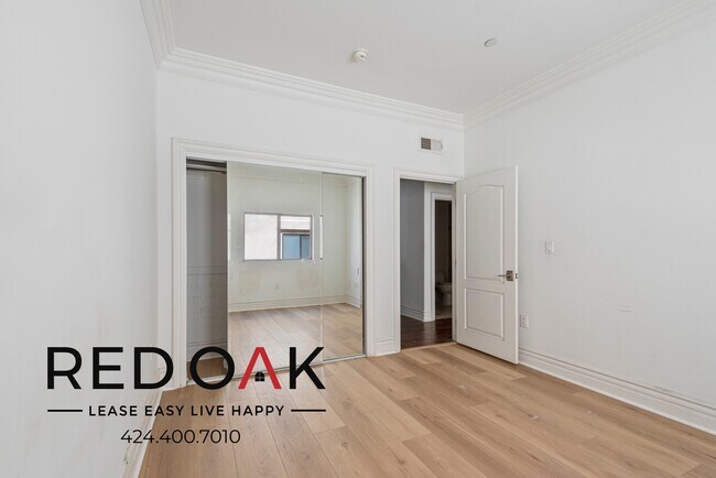 Foto del edificio - 10640 Woodbridge St