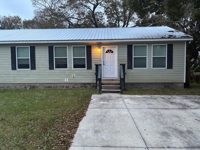 Building Photo - 121 Jackson Blvd #2