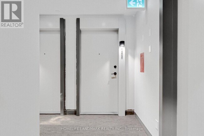 Photo du bâtiment - 8020 Derry Rd