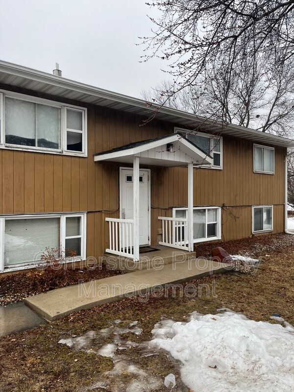 Primary Photo - 846 12th Ave