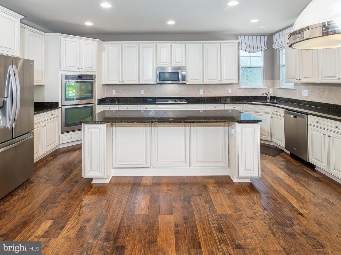 Foto principal - 24925 Quimby Oaks Pl