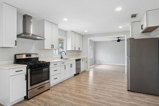 Foto del edificio - 428 Ruth Dr