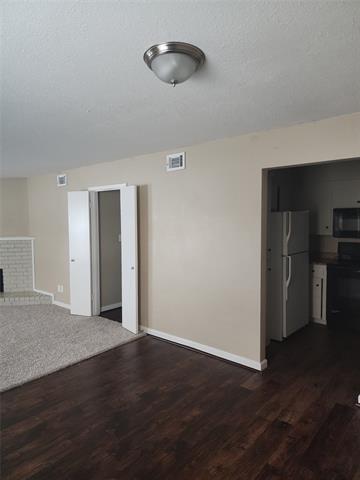Foto del edificio - 6801 Trail Lake Dr
