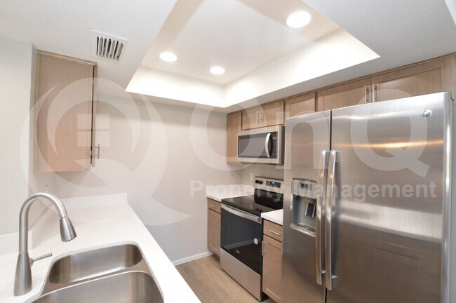 Building Photo - 520 N Stapley Dr