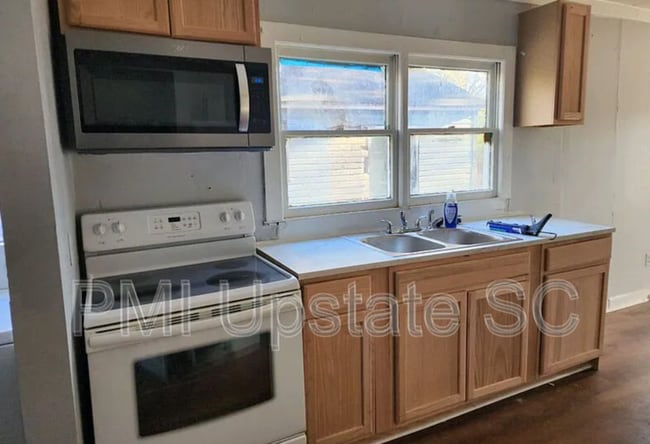 Foto del edificio - 521 Mildred St