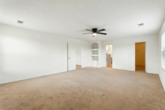 Building Photo - 9219 Colima Ave NW