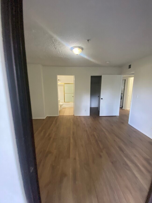 2400 Seneca St Unit 201, Pasadena, CA 91107 2400 Seneca St Pasadena