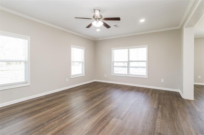 Building Photo - 8516 Kellett St