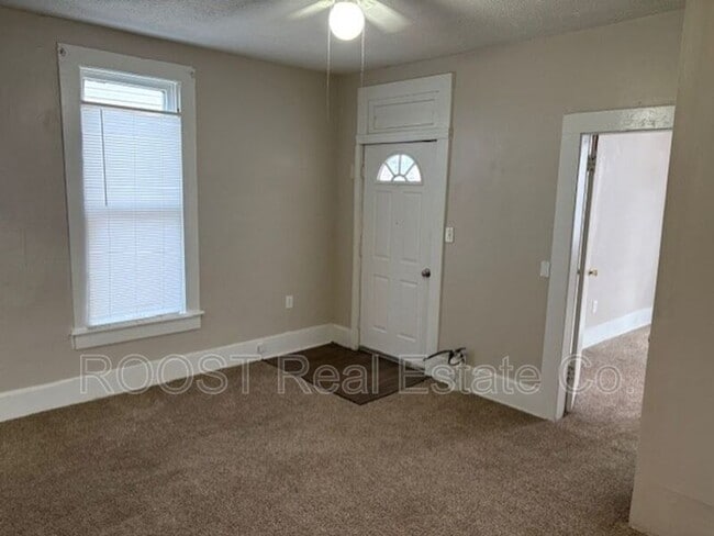 Foto del edificio - 15 Vernon Ave