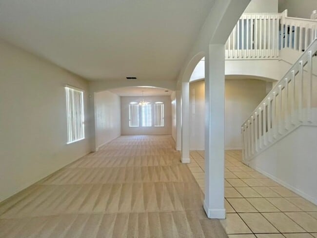 Building Photo - Meadow Woods Area - 4 Bedroom, 2.5 Bathroo...