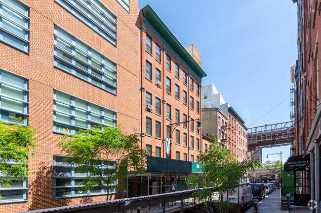 Building Photo - Seaport Mews