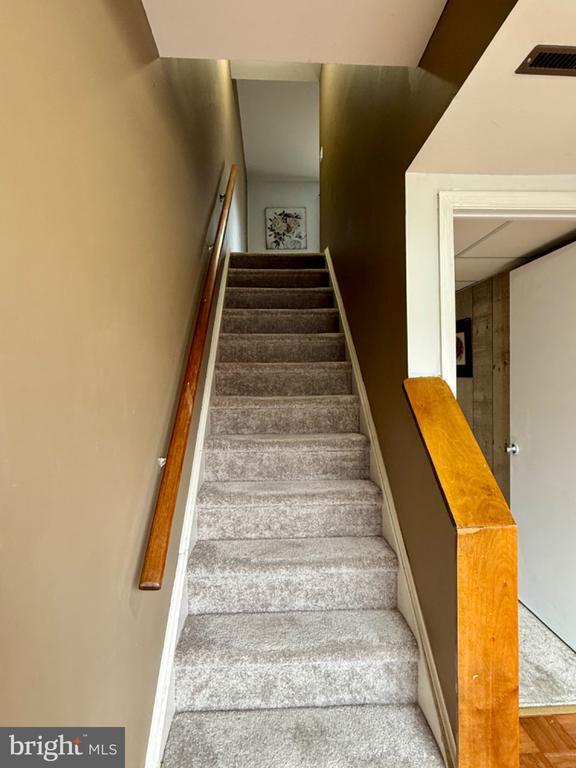 Foto del edificio - 9 Ingrid Ct