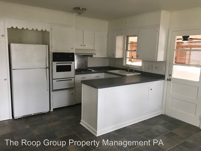 Foto del edificio - 604 Crestview Ln