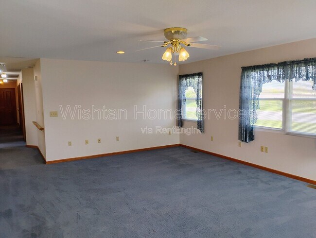Foto del edificio - 2348 N 1200th Ave