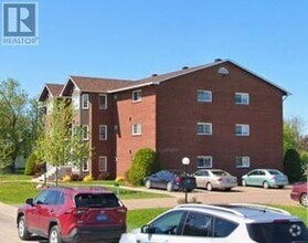 Building Photo - 85-85 Edey St