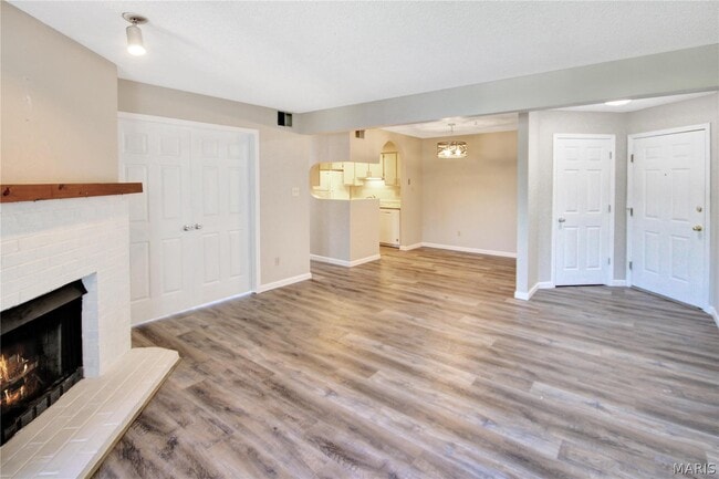 Foto del edificio - 121 Shirley Ridge Dr