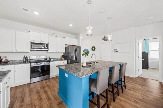 Foto del edificio - 314 Cypress Br Rd