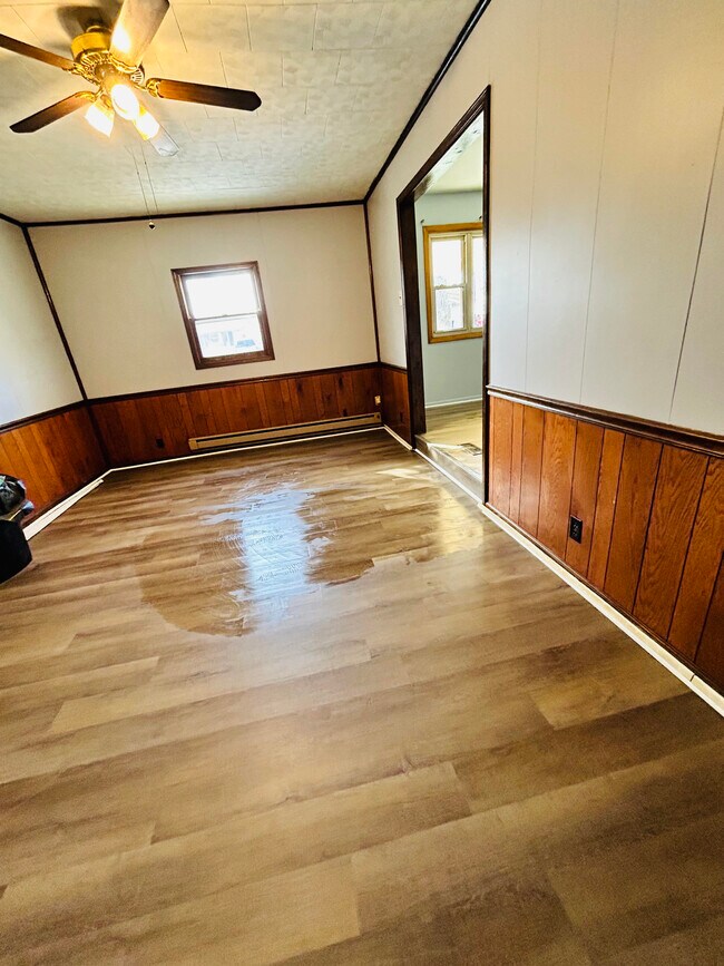 gran sala familiar - 3112 S Chippewa Ln