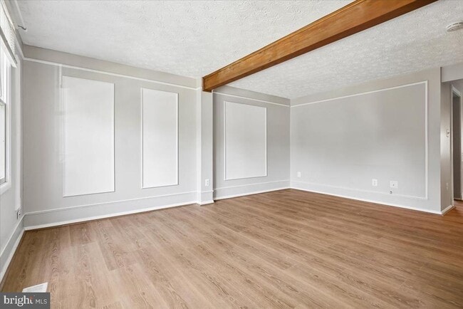Foto del edificio - 5913 Spruce Run Ct