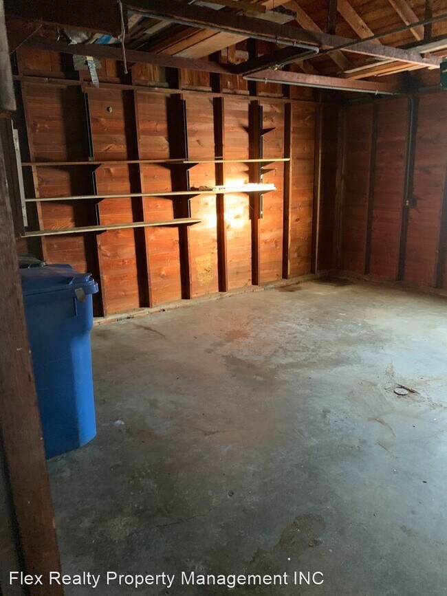 Foto del edificio - 3 br, 1 bath House - 2702 106TH