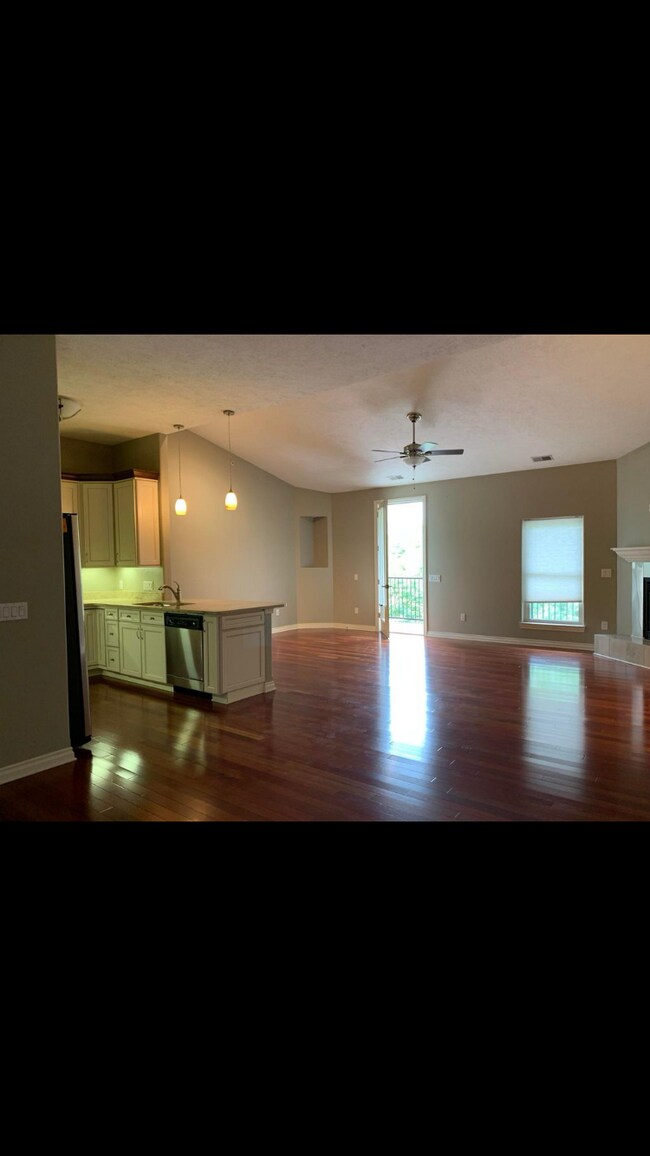 Foto del edificio - 1319 Turner Rd