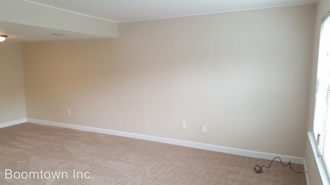Building Photo - 8387 Revelation Ave