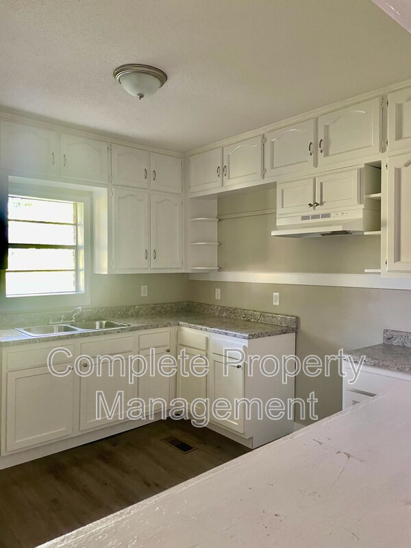 Foto del edificio - 4224 43rd Ave N
