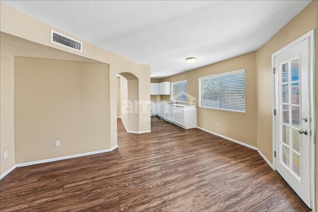 Building Photo - 9957 E Paseo San Ardo