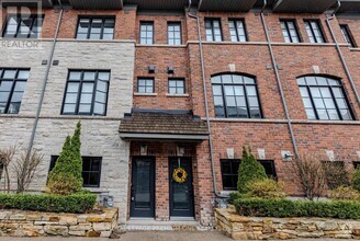 Building Photo - 2-12 Salvador Allende Ct