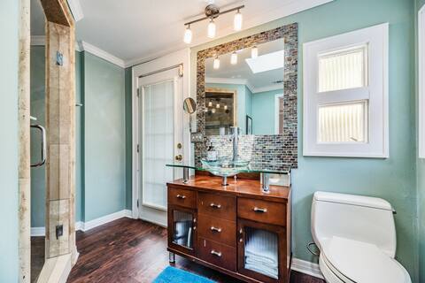 Building Photo - 209 W Osborne Ave