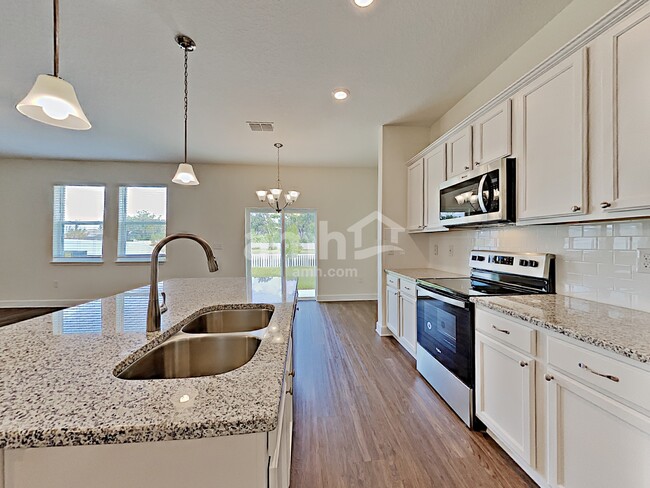 Building Photo - 4811 Reisswood Loop