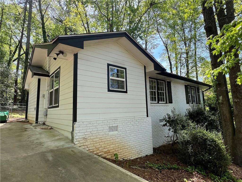 Foto principal - 2032 S Akin Dr